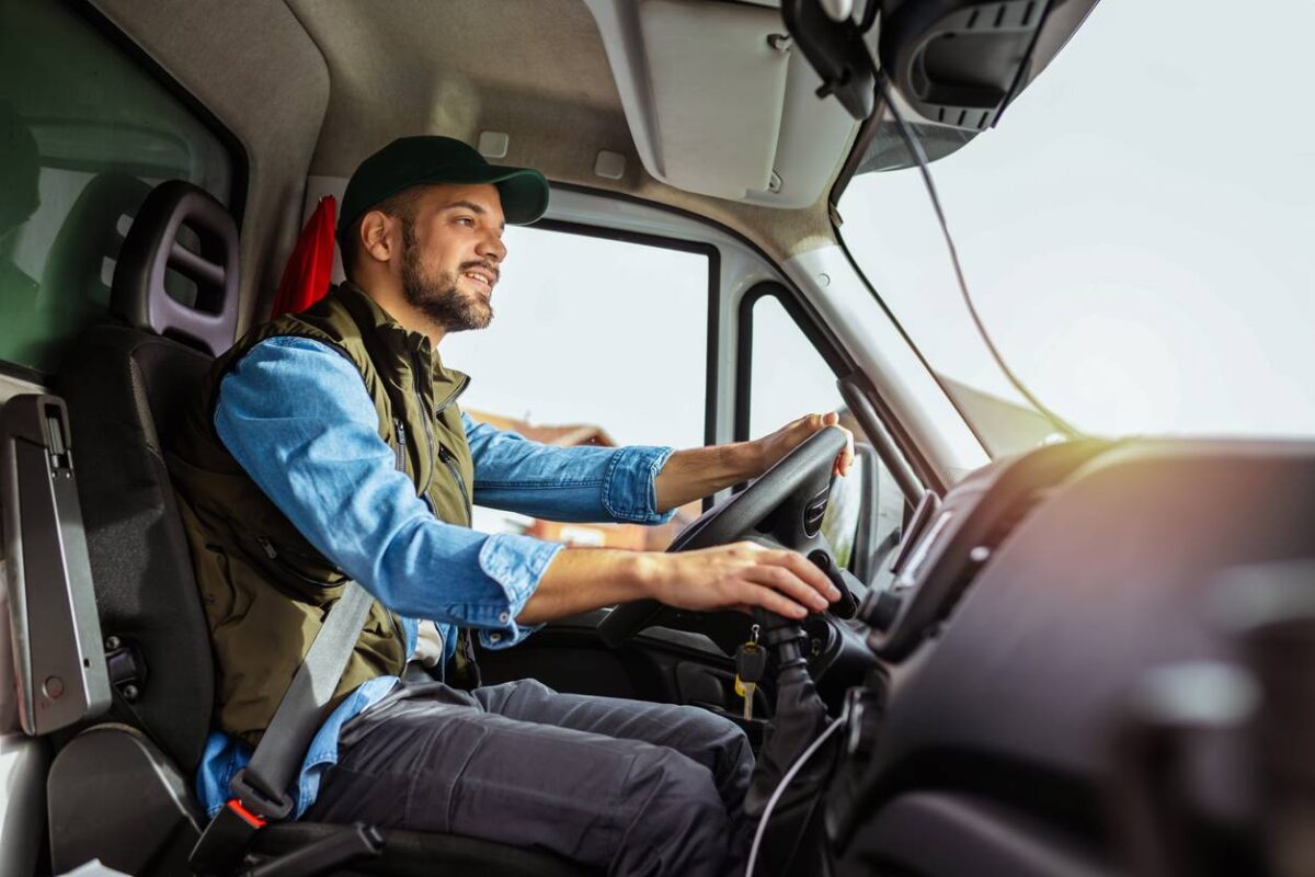 Combien prévoir pour le transport de véhicule par camion ?