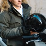 un chauffeur 2 roues