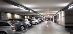 Comment aménager un parking en respectant les normes réglementaires