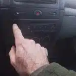 Que faut-il faire en cas de panne d'autoradio Renault Clio 4
