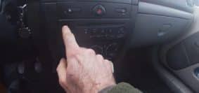Que faut-il faire en cas de panne d'autoradio Renault Clio 4