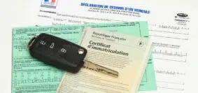 Quels documents sont nécessaires pour faire une carte grise de véhicule sans permis