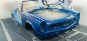Comment faire des retouches sur la peinture de sa Renault ?