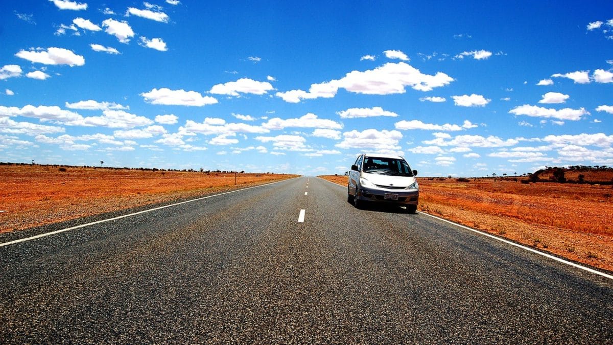 Peut-on sortir du pays avec une voiture en location longue ?