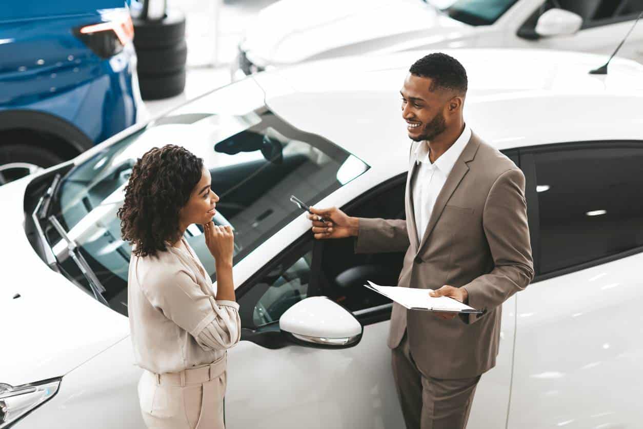concessionnaire achat véhicule neuf ou d'occasion